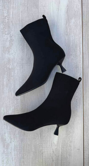 BOTÍN ELÁSTICO TACÓN MINI NEGRO